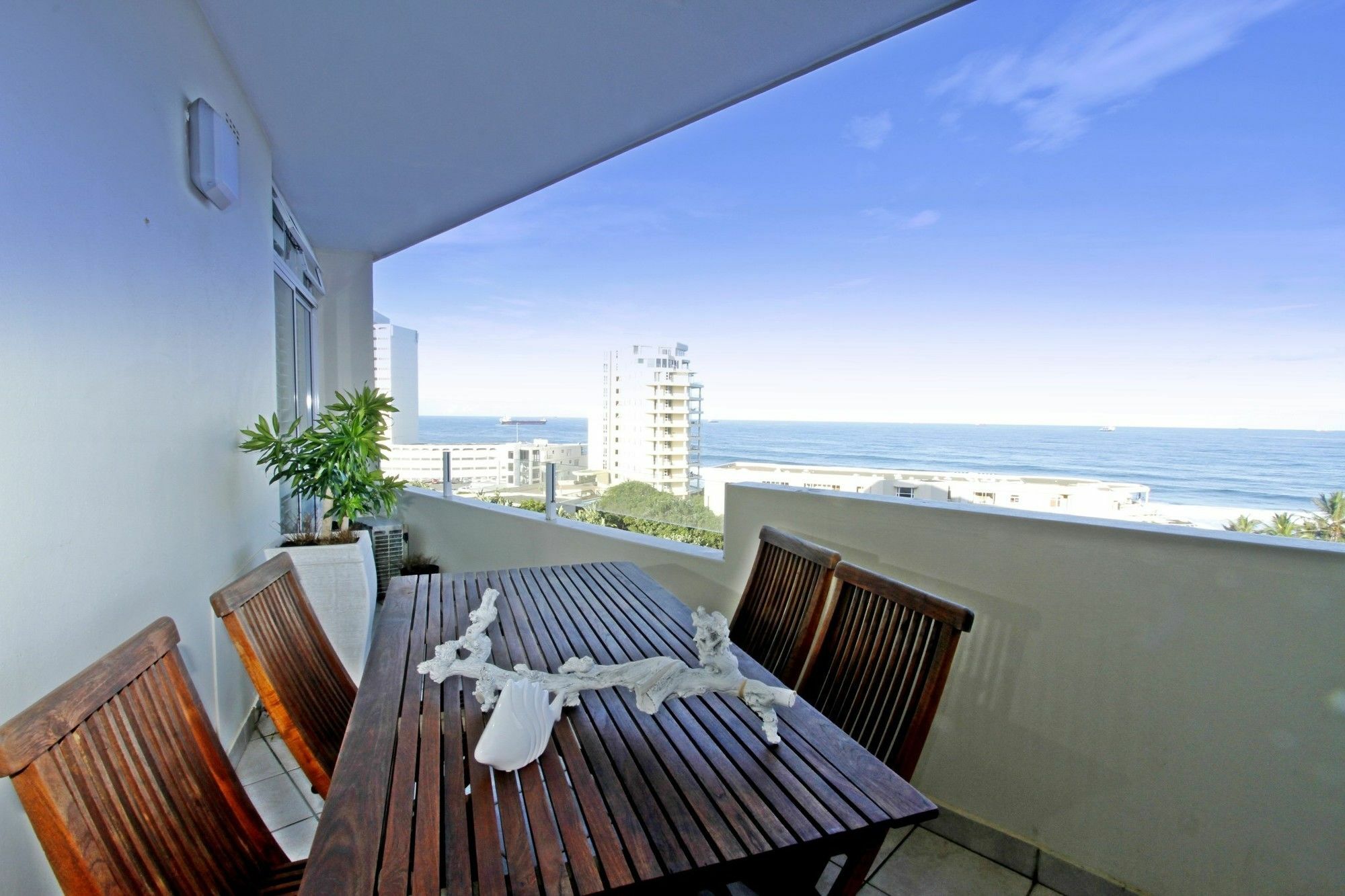 34 Sea Lodge - By Stay In Umhlanga Дърбан Екстериор снимка